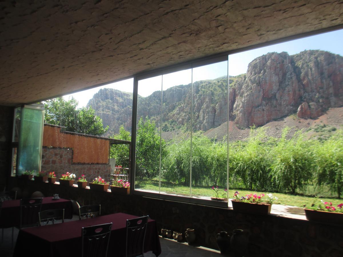 Noravank's Hotel Areni Exteriör bild
